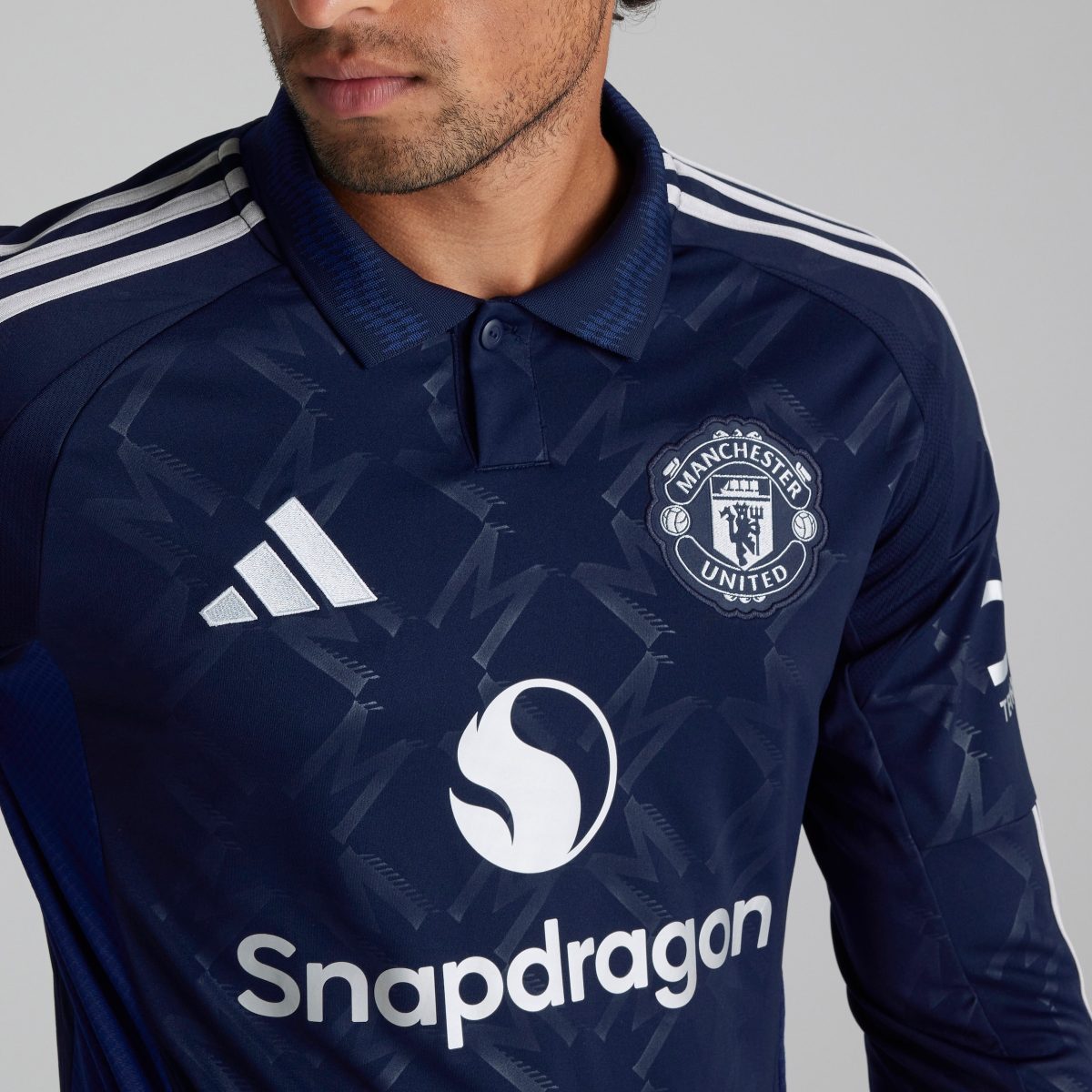 maglia da trasferta a manica lunga 2425 del manchester united – 6 lisandro martínez Collezione | Maglie Ufficiali Man Utd
