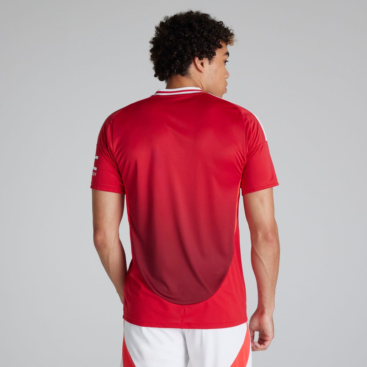 maglia manchester united 2425 home – 25 manuel ugarte Collezione | Maglie Ufficiali Man Utd