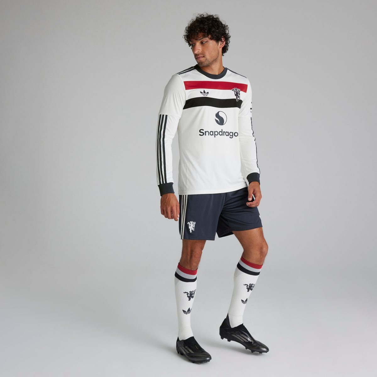 terza maglia a manica lunga del manchester united 2425 – 35 jonny evans Collezione | Maglie Ufficiali Man Utd